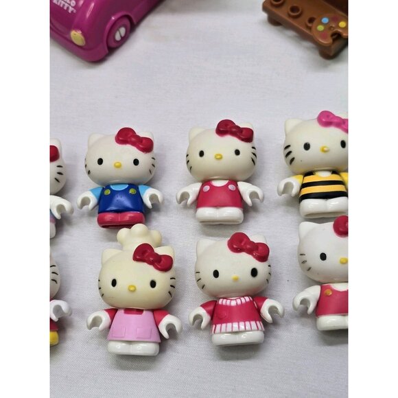 Sanrio Hello Kitty Lot of 10 Mini Figures And Assorted Mega Bloks - Picture 13 of 16